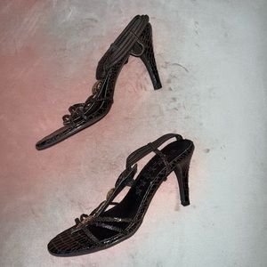 New York Transit Brown Heels